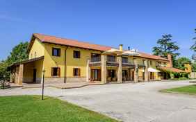 Das Haupthaus mit Rezeption und Frühstücksraum - Foto: Bethel Fath